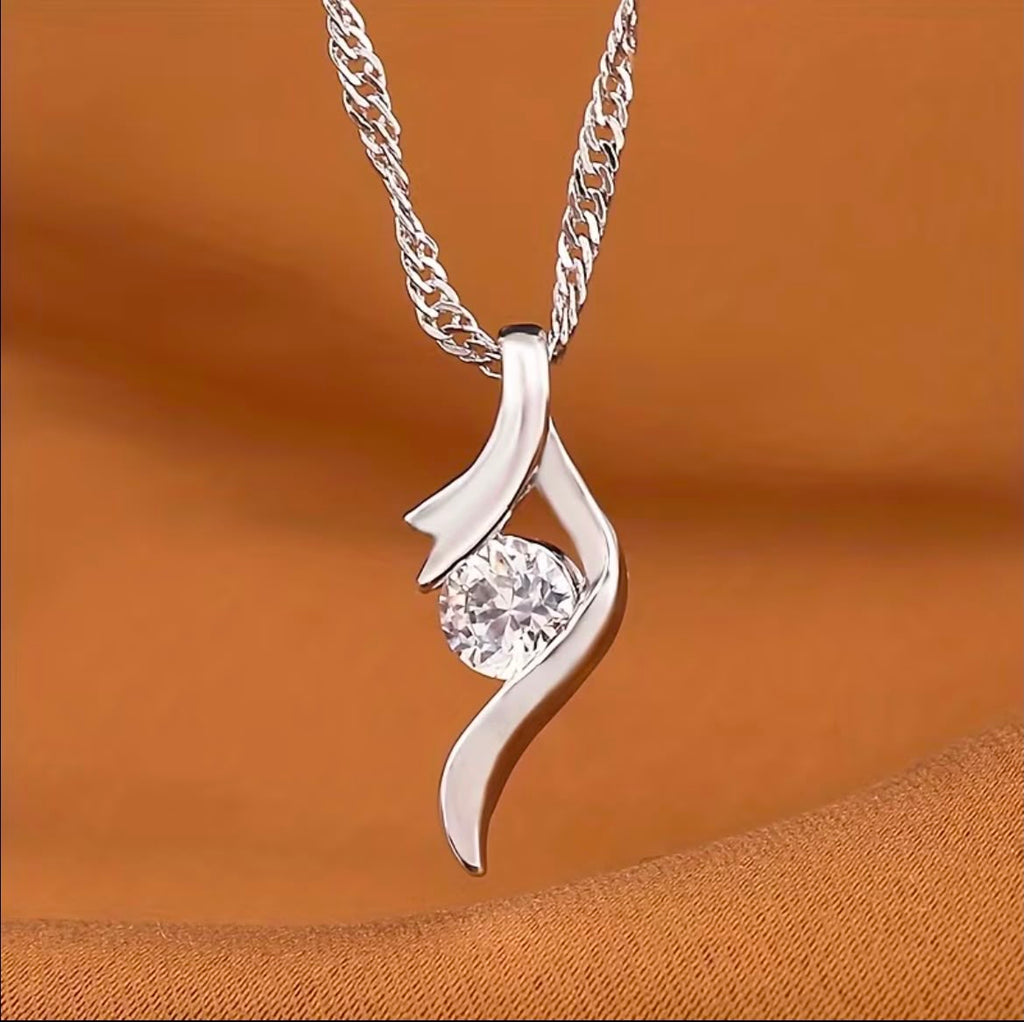 Fenorae Women Necklace
