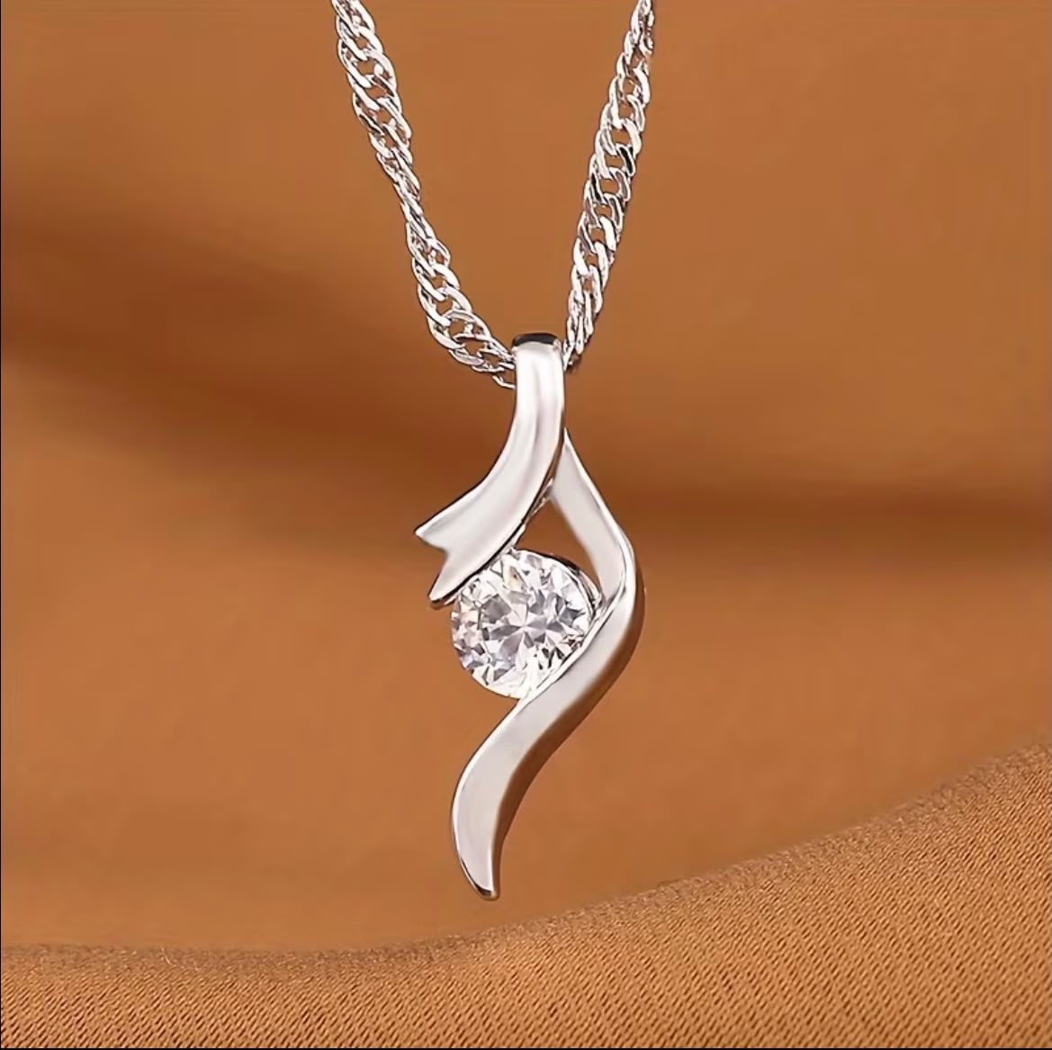 Fenorae Women Necklace