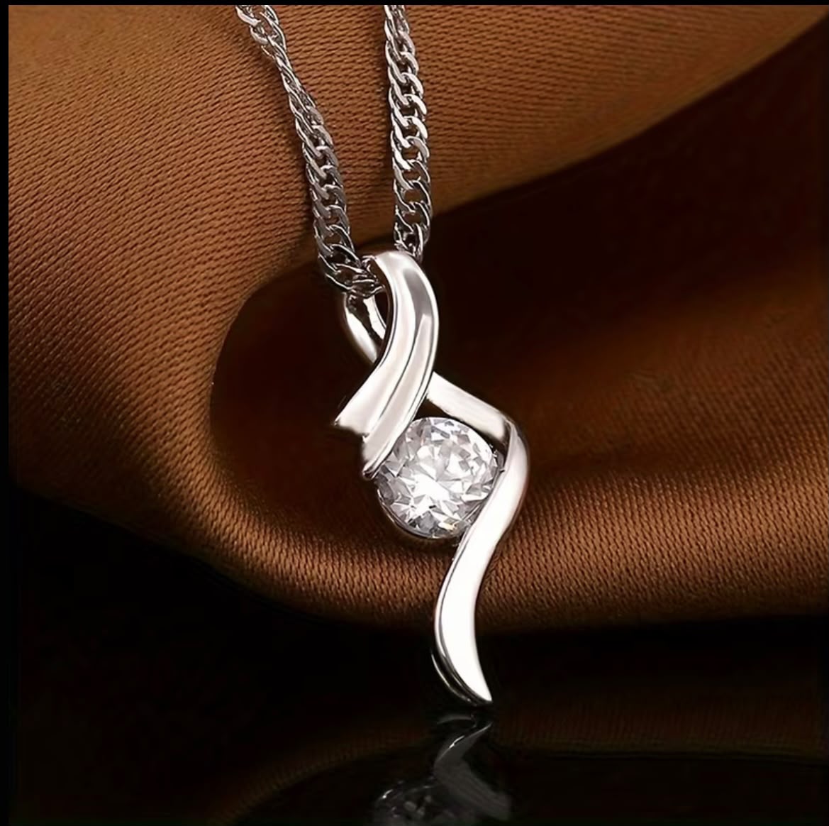 Fenorae Women Necklace
